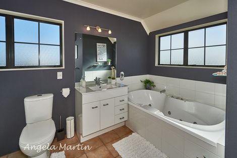 Photo of property in 7 Carow Street, Palmerston North, 4410