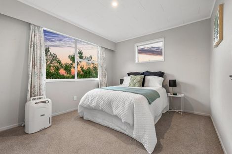 Photo of property in 75a Sturges Road, Henderson, Auckland, 0612