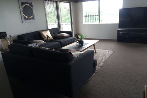 Photo of property in 5 Magellan Place, Papatoetoe, Auckland, 2025