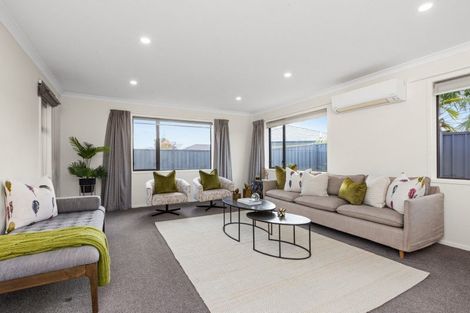 Photo of property in 12 Portland Place, Poraiti, Napier, 4112