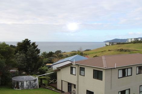 Photo of property in 75 Stratford Drive, Cable Bay, 0420