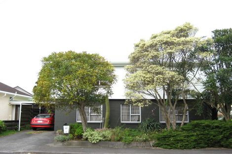 Photo of property in 27 Baring Terrace, Strandon, New Plymouth, 4312