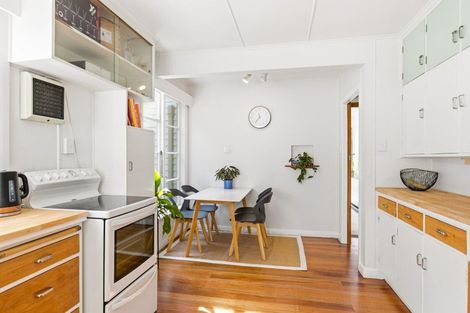 Photo of property in 29 View Road, Houghton Bay, Wellington, 6023