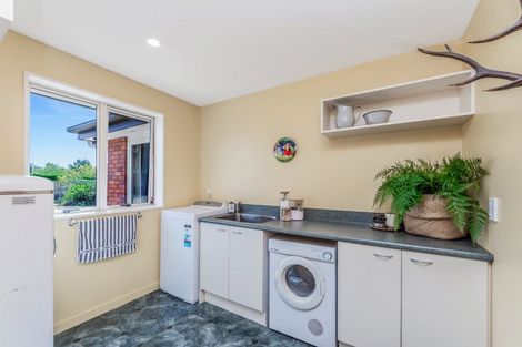 Photo of property in 21 Churchlea Place, Darfield, 7510