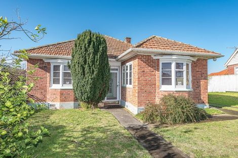Photo of property in 49 Selwyn Crescent, College Estate, Whanganui, 4500
