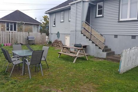 Photo of property in 71 Bayly Road, Blagdon, New Plymouth, 4310