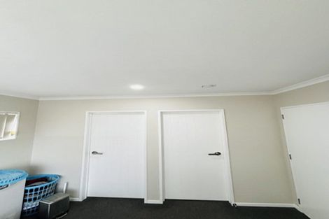 Photo of property in 1/2 Cameron Street, Papakura, 2110