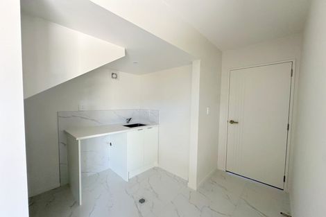 Photo of property in 15c Blenheim Street, Glenfield, Auckland, 0629