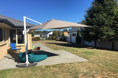 Photo of property in 14 Irishman Drive, Twizel, 7901