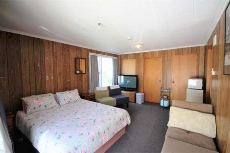 Photo of property in 50 Salmond Street, Halfway Bush, Dunedin, 9010