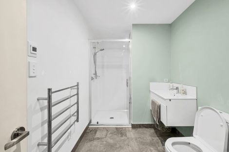 Photo of property in 33 Marama Crescent, Mount Pleasant, Christchurch, 8081