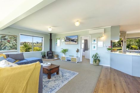 Photo of property in 9 Everard Avenue, Army Bay, Whangaparaoa, 0930