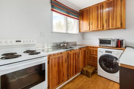 Photo of property in 4 Malmo Place, Massey, Auckland, 0614