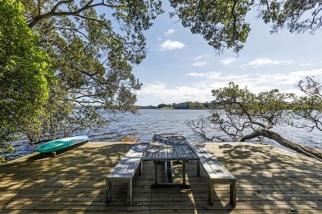 Photo of property in 2/272 Hurstmere Road, Takapuna, Auckland, 0622