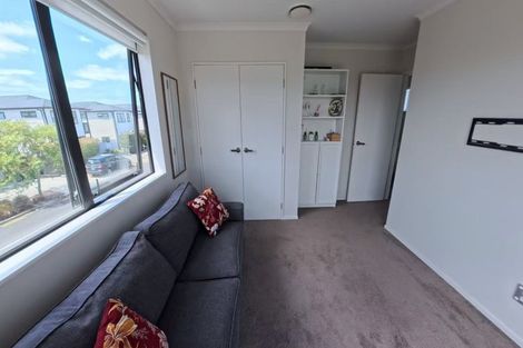 Photo of property in 11 Pihoihoi Place, Hobsonville, Auckland, 0616