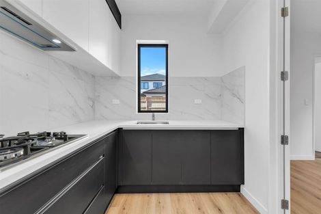 Photo of property in 6 Ballyliffin Drive, Flat Bush, Auckland, 2019