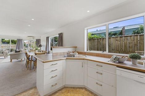 Photo of property in 5a Marama Crescent, Palmerston North, 4414