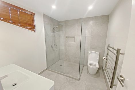 Photo of property in 71 Gills Road, Albany Heights, Auckland, 0632