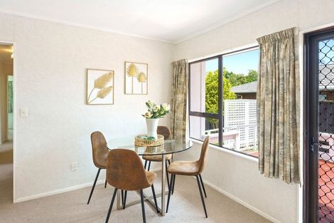 Photo of property in 15 Atarau Grove, Paraparaumu, 5032