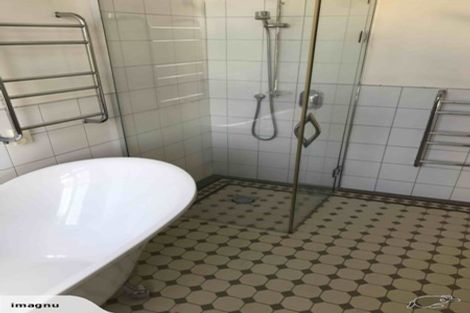 Photo of property in 7 Lochiel Road, Khandallah, Wellington, 6035