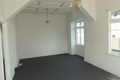 Photo of property in 100 Maplesden Drive, Clendon Park, Auckland, 2103