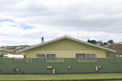 Photo of property in 8 Highmore Place, Brookfield, Tauranga, 3110