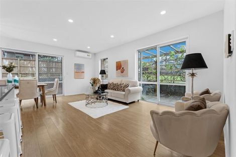 Photo of property in 62 Castlederg Drive, Flat Bush, Auckland, 2019