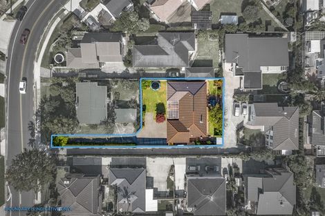 Photo of property in 2/69 Nile Road, Milford, Auckland, 0620