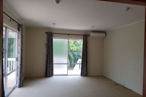 Photo of property in 27 Arrow Road, Forrest Hill, Auckland, 0620