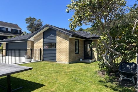 Photo of property in 158a Waikawa Road, Picton, 7220