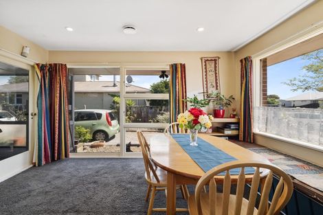 Photo of property in 88 Bickerton Street, Wainoni, Christchurch, 8061