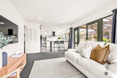 Photo of property in 2 Kirton Drive, Riverstone Terraces, Upper Hutt, 5018