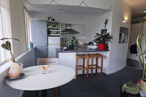 Photo of property in Terrace Tower Apartments, 6e/126 The Terrace, Wellington Central, Wellington, 6011