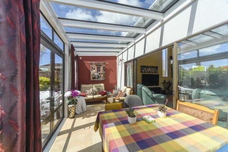 Photo of property in 16 Akaroa Avenue, Awapuni, Palmerston North, 4412