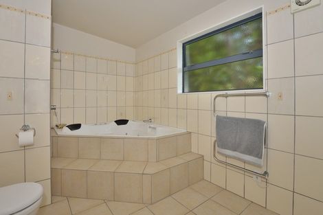 Photo of property in 225 Mahia East Coast Road, Mahia, 4198