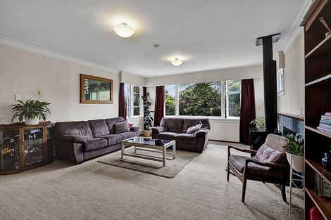 Photo of property in 6 Hurworth Road, Hurworth, New Plymouth, 4371