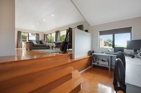 Photo of property in 37 Cable Bay Block Road, Cable Bay, 0420