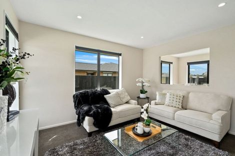 Photo of property in 2 Bellbird Place, Rolleston, 7614