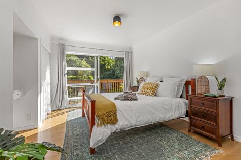 Photo of property in 1 Cross Street, Raglan, 3225