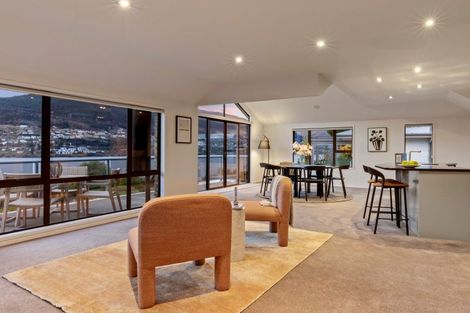 Photo of property in 660 Peninsula Road, Kelvin Heights, Queenstown, 9300