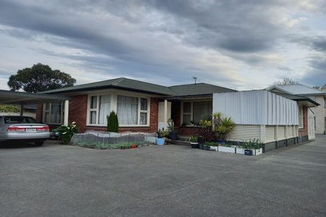 Photo of property in 207 Memorial Avenue, Burnside, Christchurch, 8053