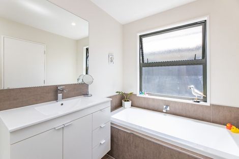 Photo of property in 11 Capil Court, Halswell, Christchurch, 8025