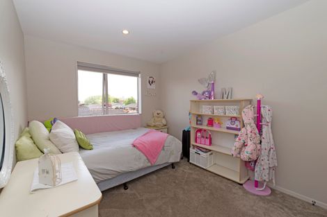 Photo of property in 15/45a Swanson Road, Henderson, Auckland, 0610