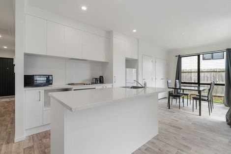 Photo of property in 9/16 Russell Road, Manurewa, Auckland, 2102