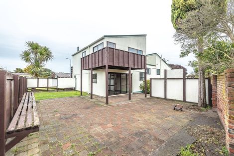 Photo of property in 8 Ash Place, Aramoho, Whanganui, 4500