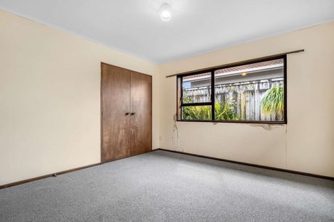 Photo of property in 2/12 Penrhyn Place, Mount Maunganui, 3116