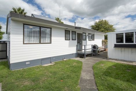 Photo of property in 25a Doncaster Drive, Papamoa Beach, Papamoa, 3118