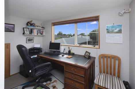 Photo of property in 10 Tavistock Place, Russley, Christchurch, 8042