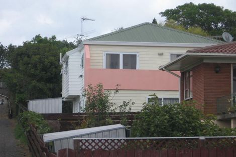 Photo of property in 1 Chivalry Road, Glenfield, Auckland, 0629