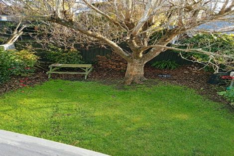 Photo of property in 6 Wadeley Road, Ilam, Christchurch, 8041